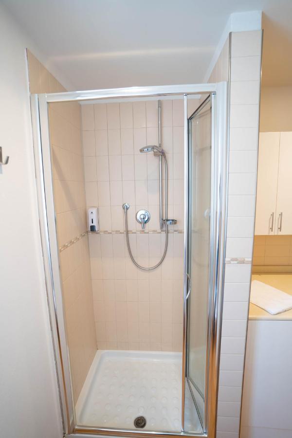 V12 Apartments - Alfieri 2A Новара Екстериор снимка